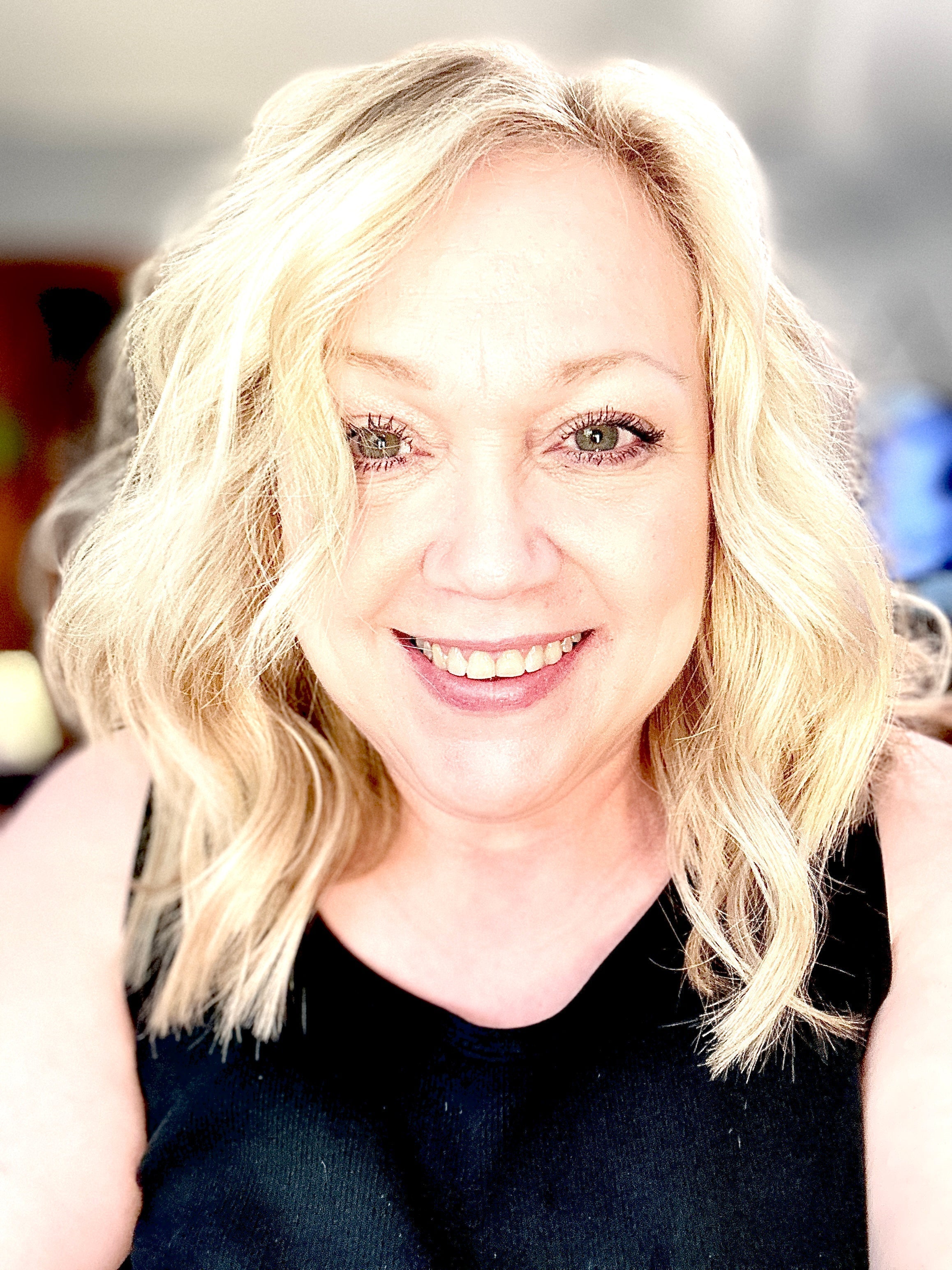 Ginger Lecroy - Hairdresser